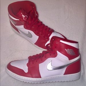 Air Jordan 1 “Silver Medal”